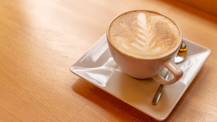 Reabren uno de los cafés más icónicos de Santiago tras 6 años cerrado: inversión superó los $1.500 millones