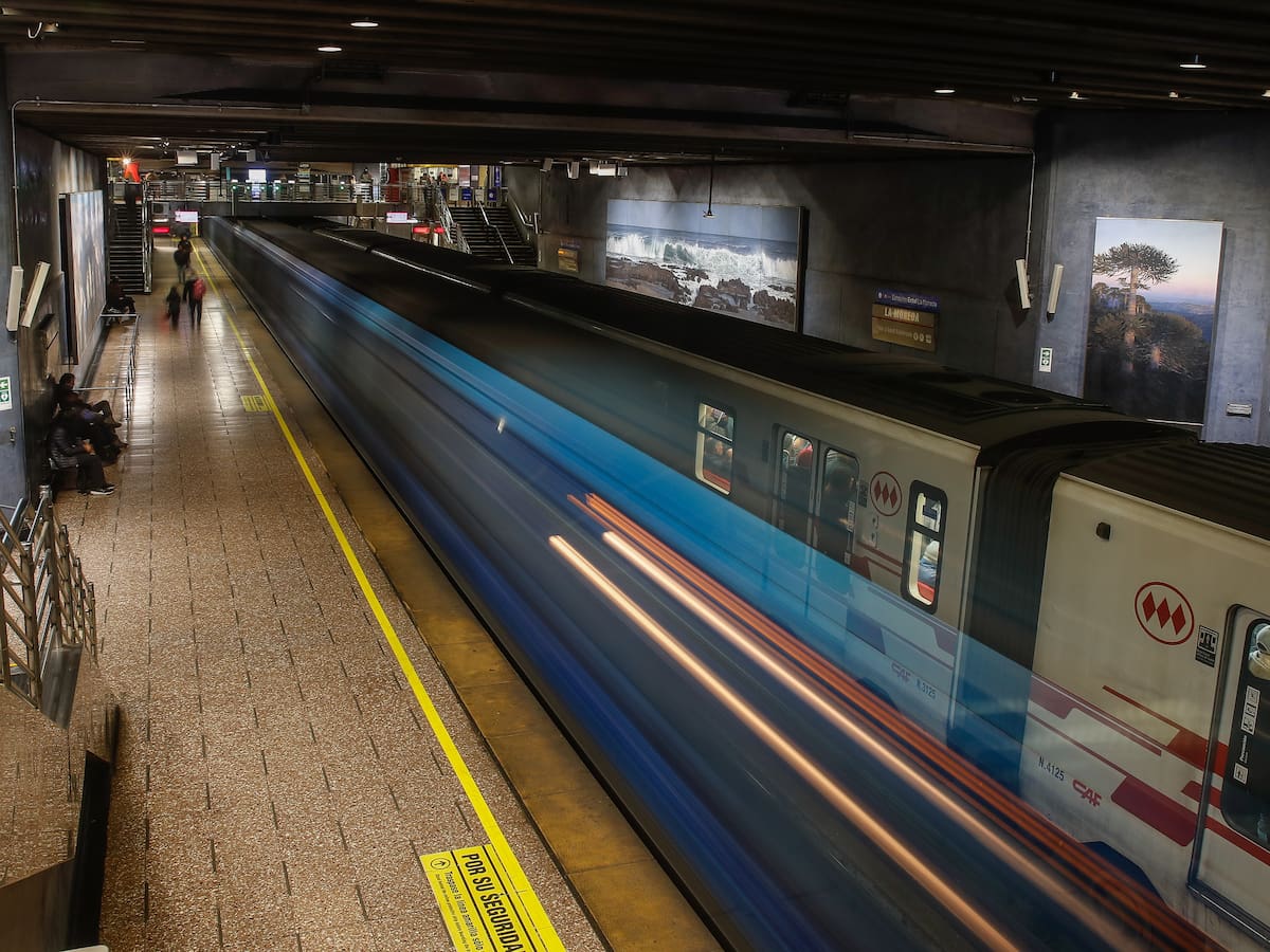 Presidente de Metro destacó los avances y desafíos de la compañía en el marco de su 50º aniversario: “Metro es mucho más que transporte”