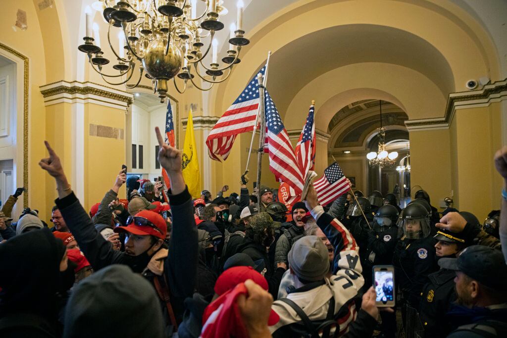 Ultraderechistas seguidores de Trump en el ataque al Capitolio de EEUU