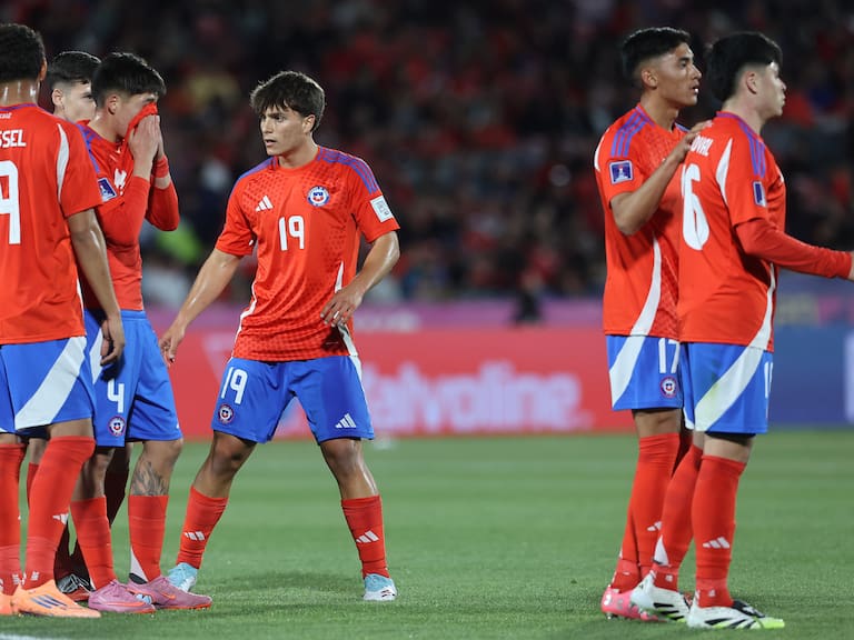 Hinchas japoneses perdieron lienzos y burlas de los chilenos que salieron mal: el “Lado B” de la caída de La Roja en el Mundial Sub 20