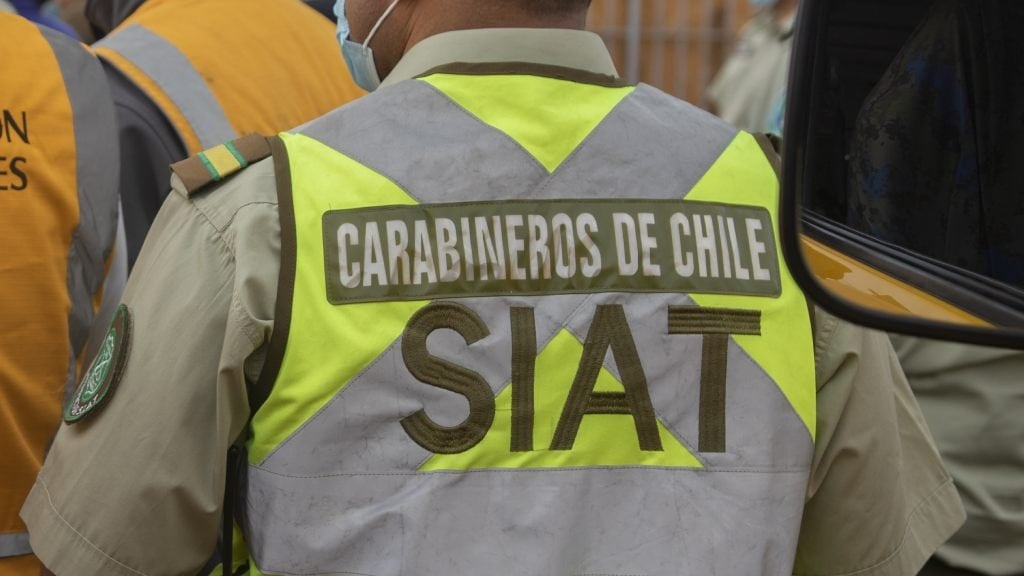 Fatal accidente en Rengo: vehículo colisiona con camión de remolque y deja dos fallecidos