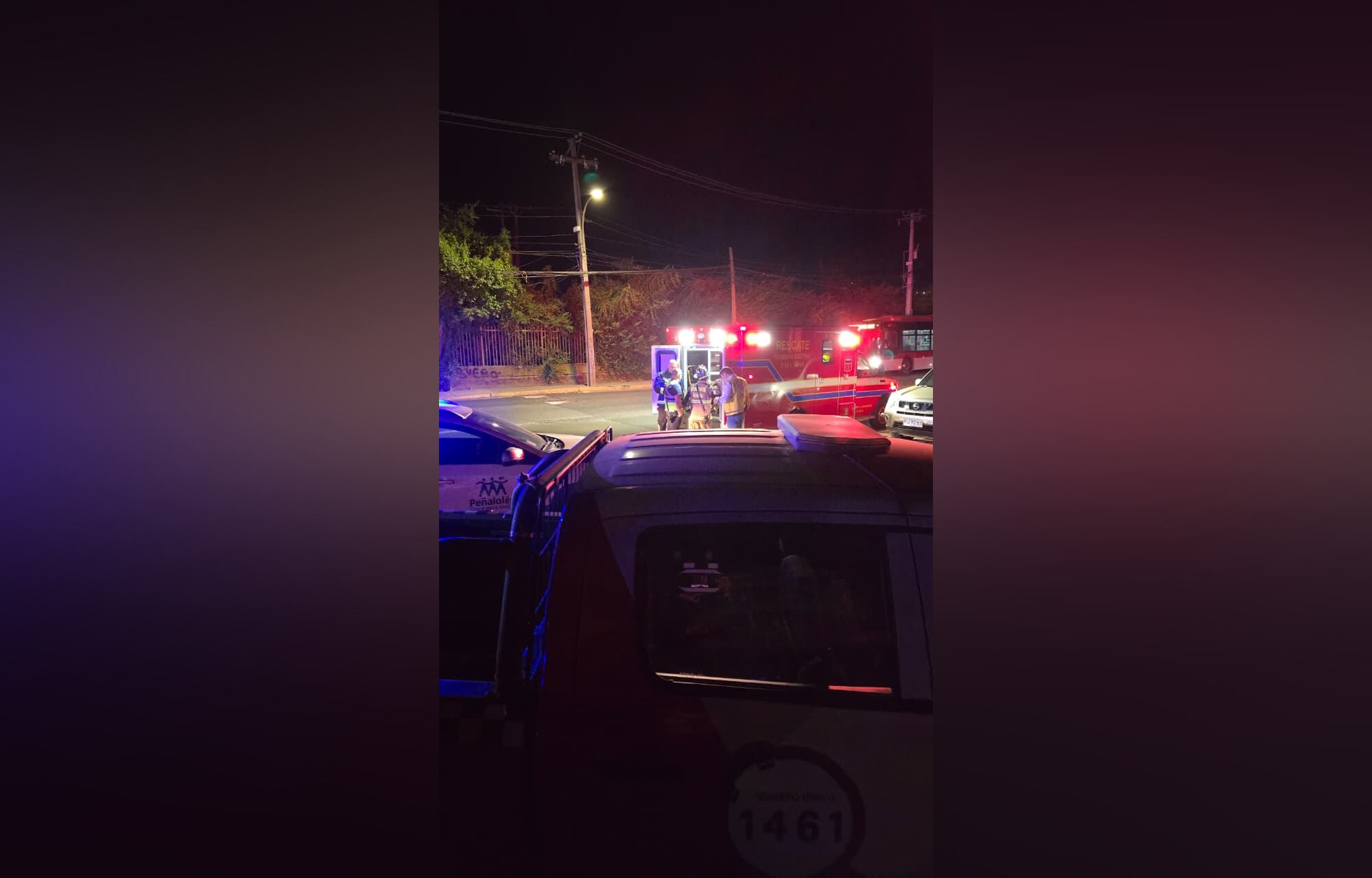 Camión cae al Canal San Carlos en La Florida