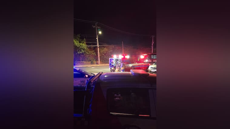 Camión cae al Canal San Carlos en La Florida
