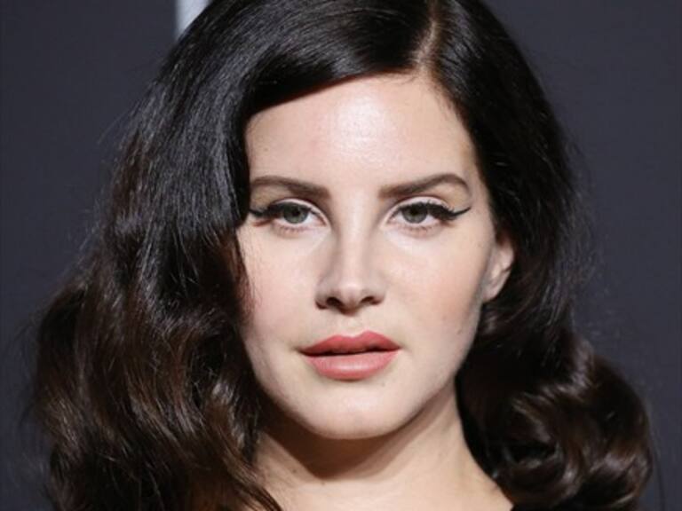 ¡No para!: Lana del Rey lanzará un disco de poesía improvisada