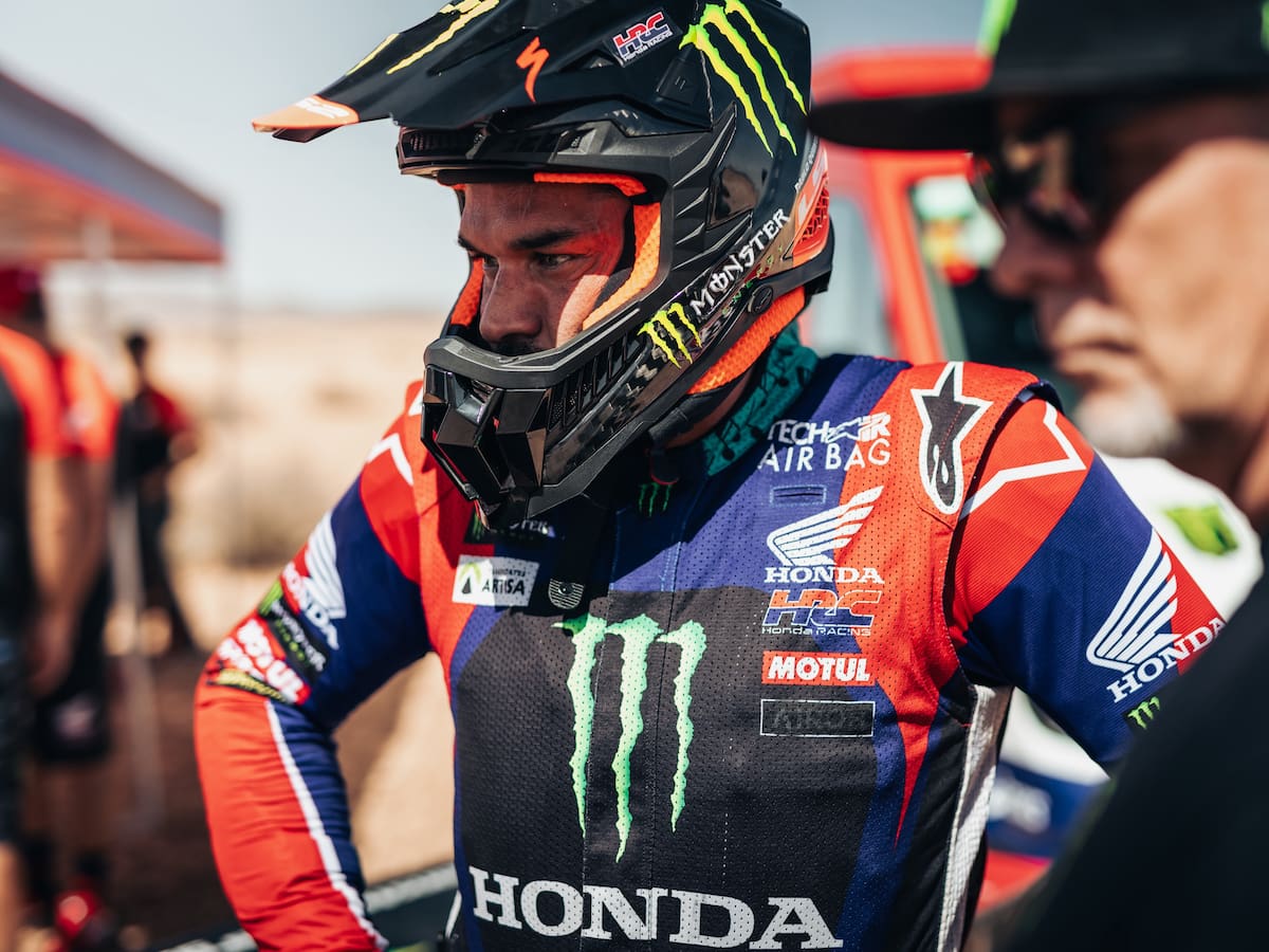 Pablo Quintanilla sufre un accidente en la ruta y queda fuera del Rally de Marruecos