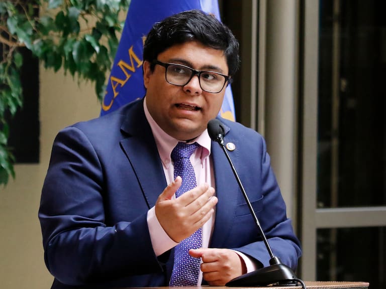 Diputado del Partido Republicano José Carlos Meza sufre encerrona en Recoleta: fue amenazado con armas de fuego