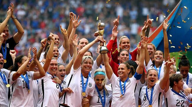 VANCOUVER, BC - JULY 05: Abby Wambach #20 and Christie Rampone #3 of the United States celebrates with teammates after winning the FIFA Women's World Cup Canada 2015 5-2 against Japan at BC Place Stadium on July 5, 2015 in Vancouver, Canada. (Photo by Ronald Martinez/Getty Images)
