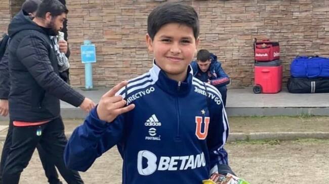 Aníbal Ortiz, portero de la sub 12 de U de Chile, despierta del coma