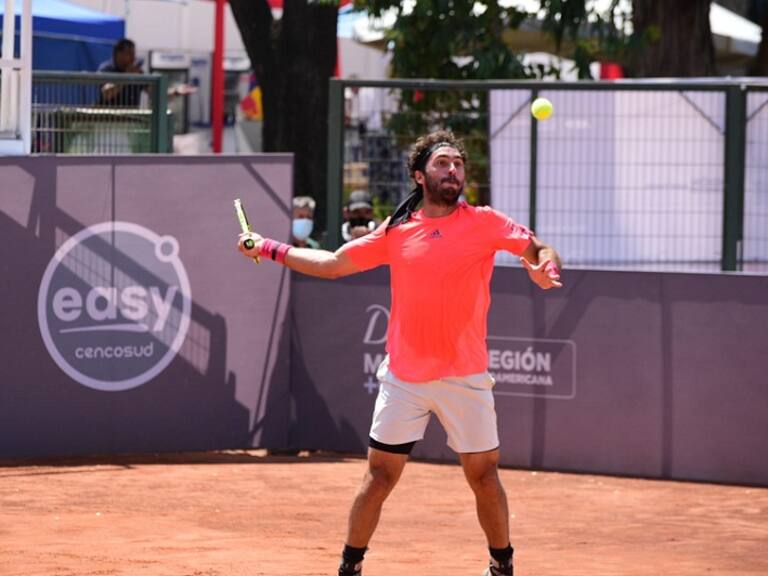 Gonzalo Lama logró otro triunfazo en el Challenger de Santiago e inscribió su nombre en los cuartos de final del certamen