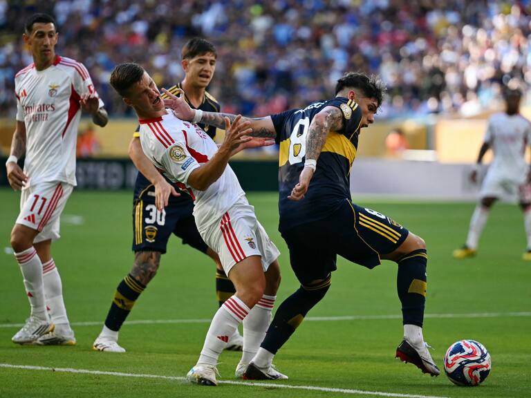 La imprudente falta de Carlos Palacios que terminó en penal contra Boca Juniors en el Mundial de Clubes 2025