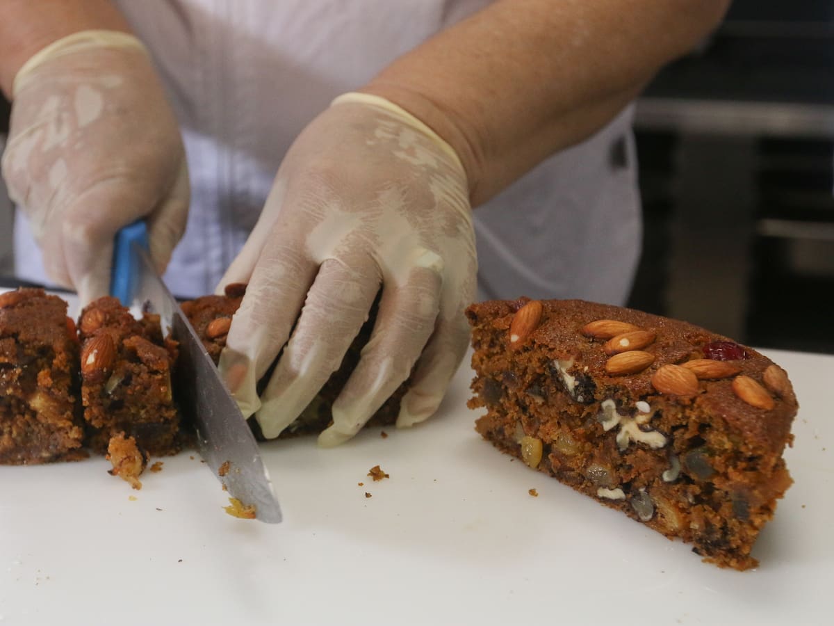 Gobierno de Santiago premiará los mejores sabores navideños en la RM: Cola de mono y pan de Pascua