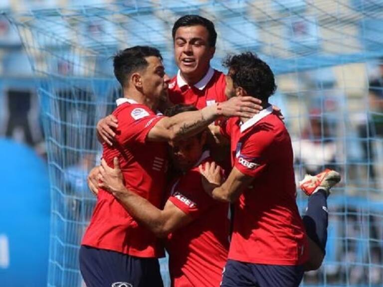 Universidad Católica volvió a los abrazos ante O’Higgins con un tremendo Fernando Zampedri