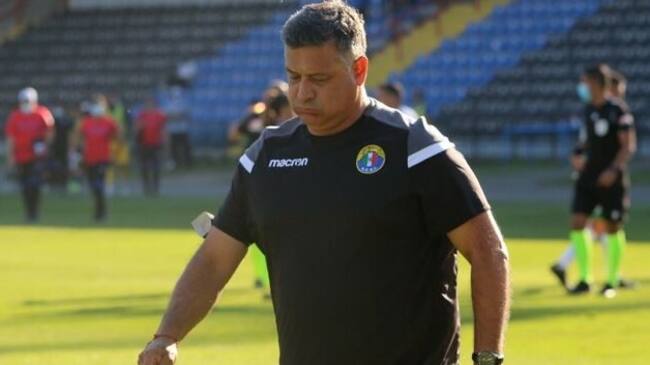 Los duros datos en torno a la alta rotación de entrenadores en la Primera División chilena