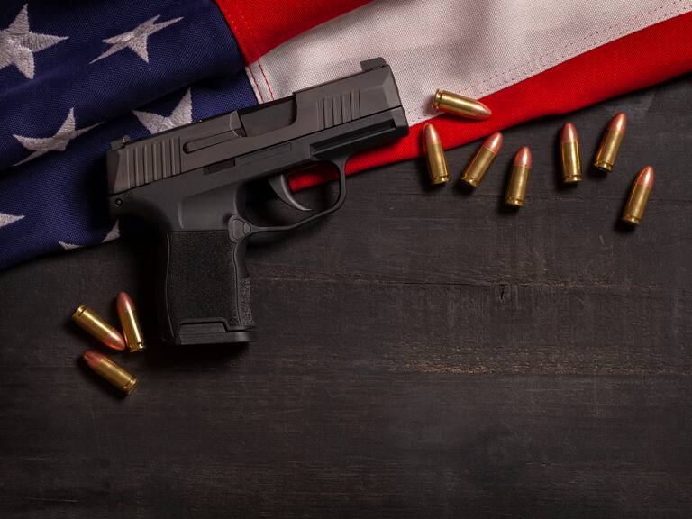 “Mi hora casi ha llegado”: detienen a menor de 13 años con 23 armas tras publicar amenazas en redes sociales