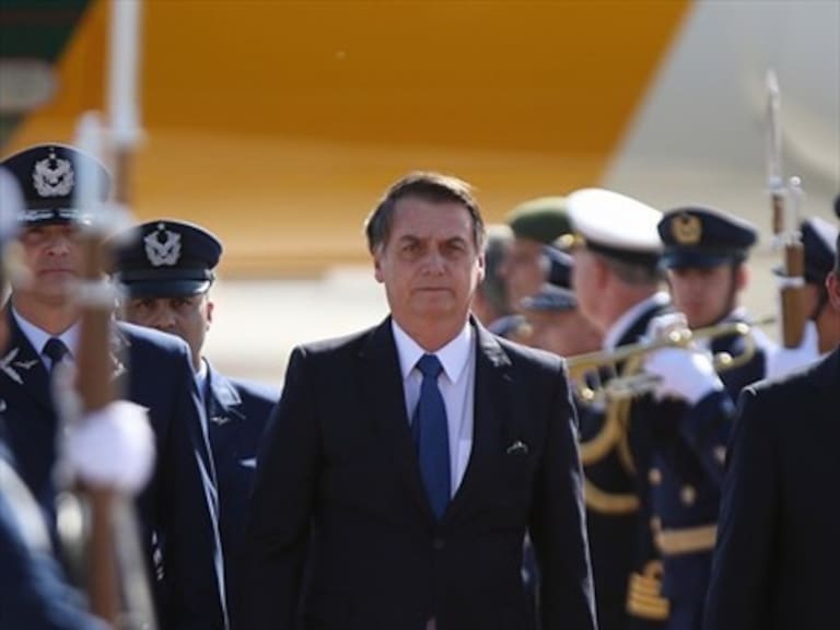 Frente Amplio se suma al llamado para declarar «persona non grata» a Bolsonaro