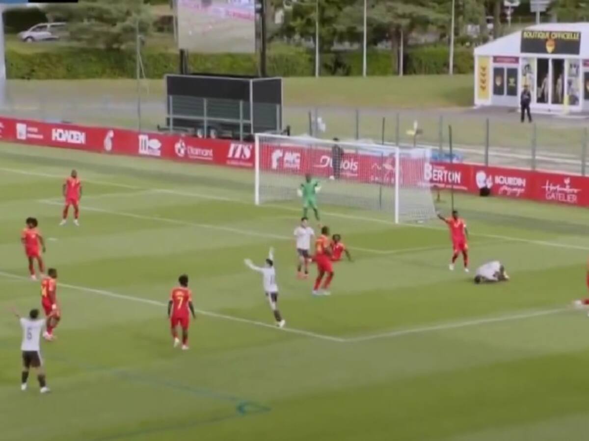 ¿Era penal? La polémica jugada que reclamaron en Chile durante el duelo contra Congo
