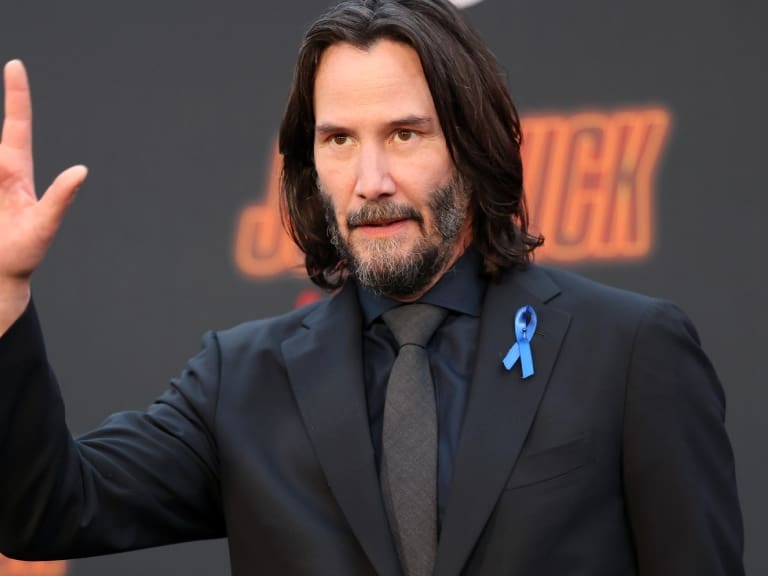 Keanu Reeves le regaló poleras con el recuento de sus muertes en pantalla a los dobles de riesgo de «John Wick 4»