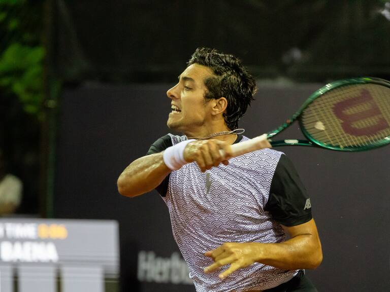 Cristian Garin da vuelta una batalla ante Carballés Baena para meterse en segunda ronda de Río de Janeiro