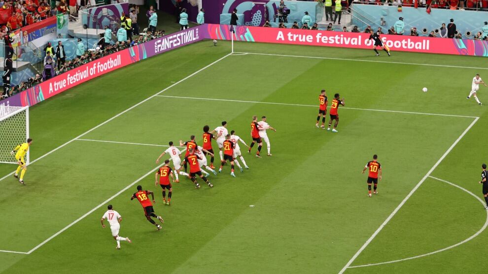 FIFA aprueba nueva regla del fuera de juego que le pone fin al offside milimétrico: se probará en tres países