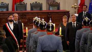 Con el Presidente Boric, Michelle Bachelet y Eduardo Frei: así fue la última guardia de honor para Sebastián Piñera en el ex Congreso Nacional