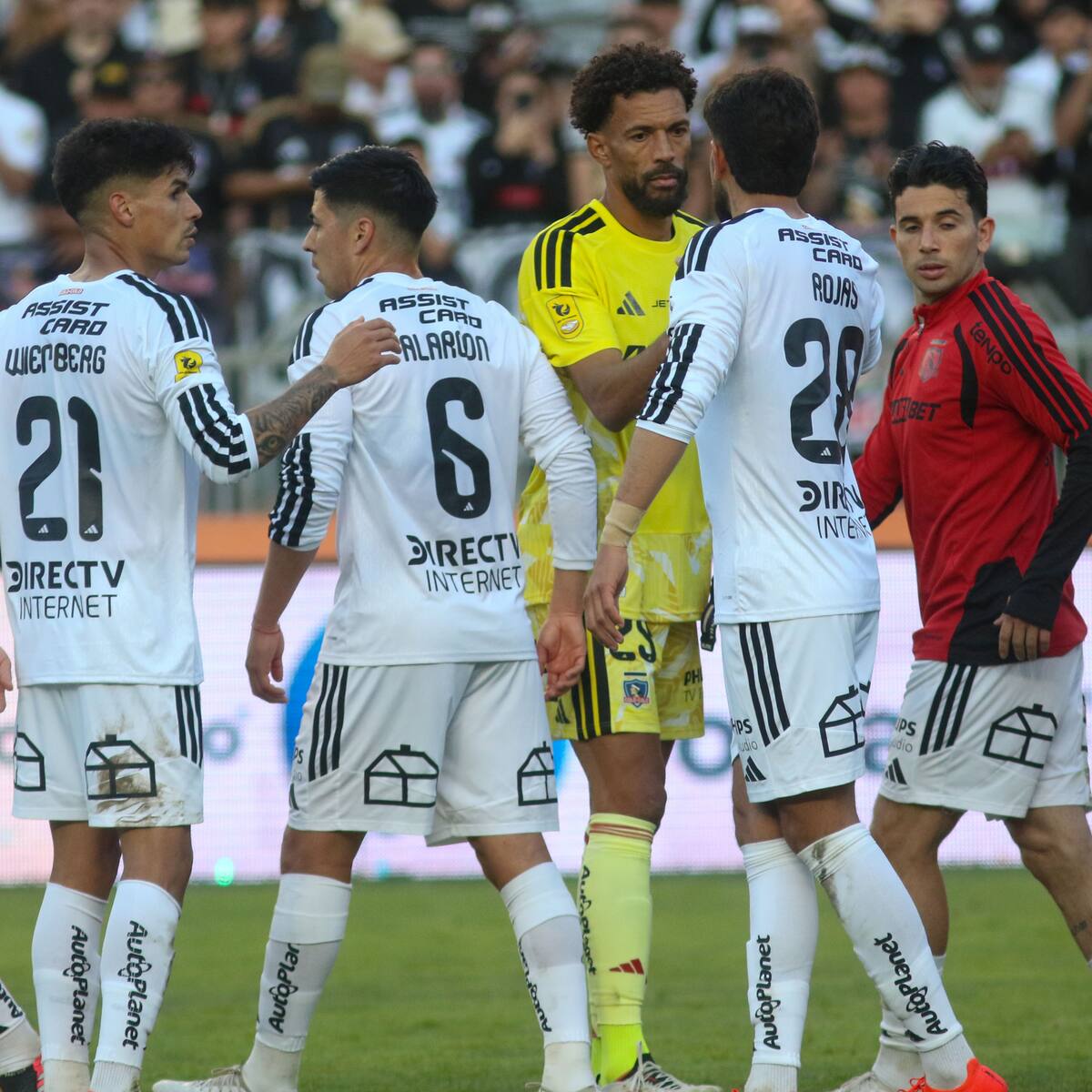 Con sensibles ausencias: el once que prepara Colo Colo para enfrentar a Deportes Concepción en el Monumental