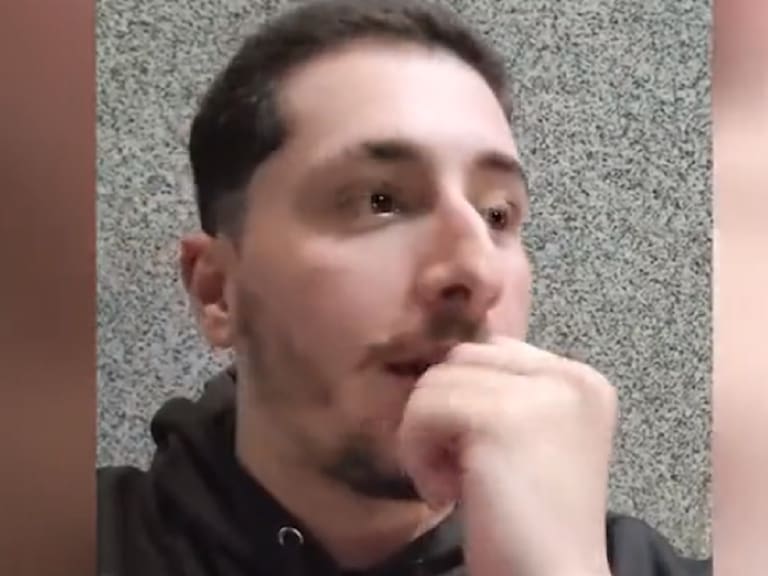 «Tengo una cara de estúpido»: Metalero reveló en TikTok que invitó a chica a un concierto y lo dejó por el guitarrista