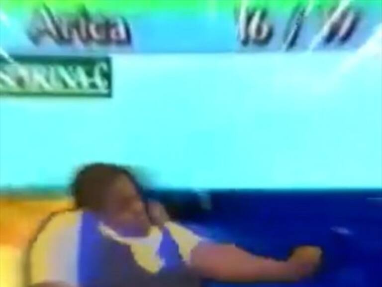 Excepcional adaptación mezcla memes con el tiempo de Megavisión en los ’90s