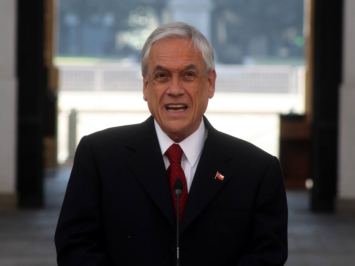 Presidente Piñera rindió homenaje a los trabajadores de la salud: «Una vez más somos testigos de su patriotismo y amor por la patria»