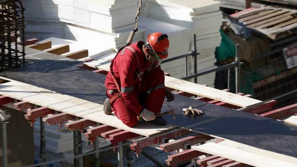 30 de Abril del 2020/SANTIAGOVista de la faena durante la visita a las obras de construcción del nuevo hospital Salvador y Geriátrico en el marco del día del trabajador
FOTO: FRANCISCO CASTILLO /AGENCIAUNO