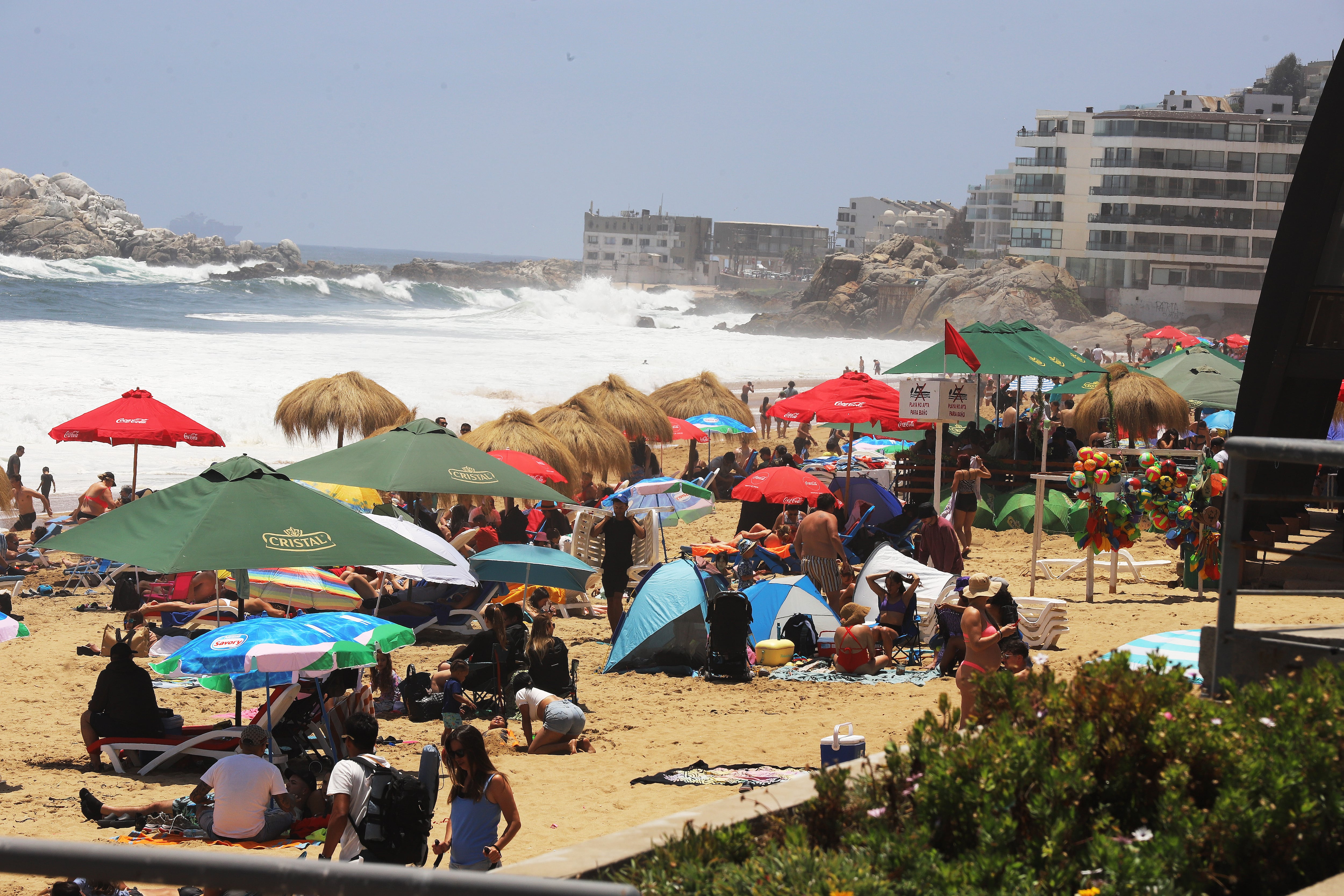 Tres intentos fallidos y una cuarta apuesta: la compleja venta del hotel cinco estrellas inconcluso en Viña del Mar