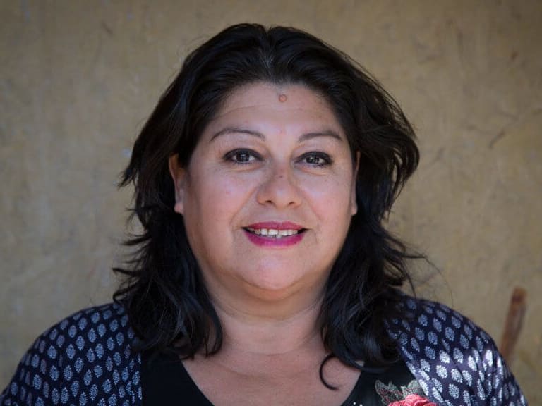 Ciudadanas que impactan: Rossana Cortés creó un emprendimiento de adoquines ecológicos en base a relave minero