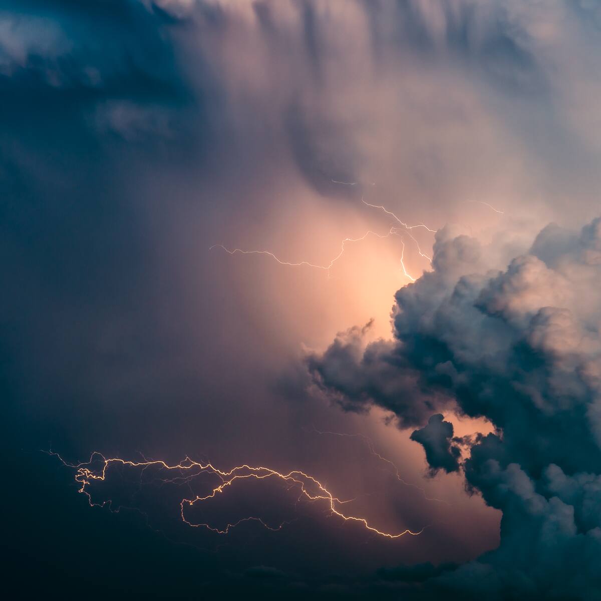 Pronostican río atmosférico extremo: se esperan hasta 350mm lluvia en la zona austral de Chile