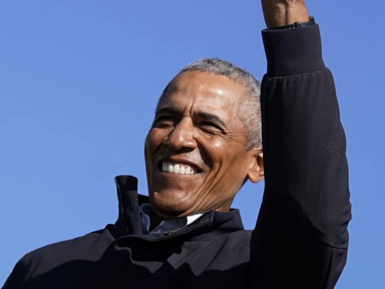 Barack Obama y su opinión sobre los ovnis: «Hay imágenes de objetos en el cielo que no sabemos qué son»