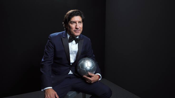 Iván Zamorano revela la vez que casi llega a Boca Juniors: “Mauricio Macri me puso un cheque en blanco”