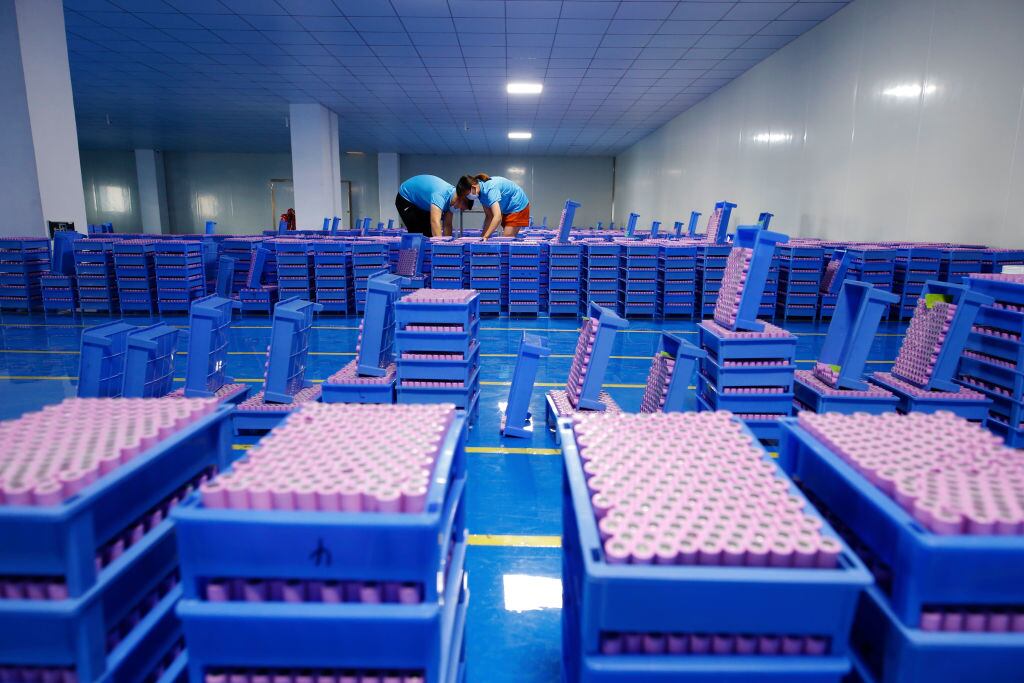 Baterías de litio producidas en una planta de la ciudad china de Suqian