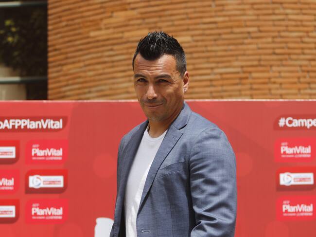 9 de octubre del 2019/SANTIAGOEsteban Paredes, recibe homenaje tras conseguir el gol número 216, y convertirse en el goleador histórico.
FOTO: SEBASTIAN BELTRAN GAETE/AGENCIAUNO