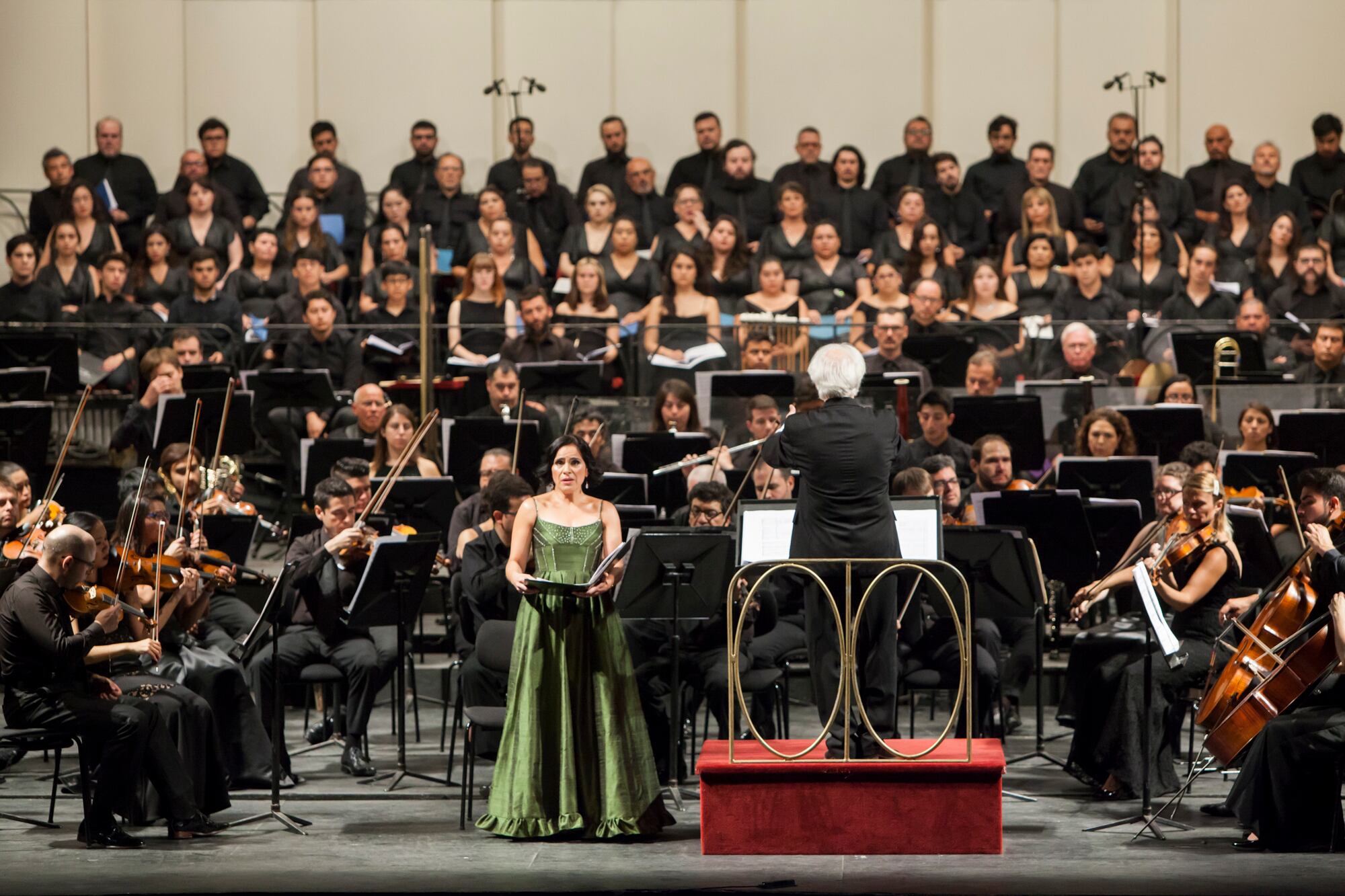Inicio de la temporada 2020 del teatro Municipal de Santiago