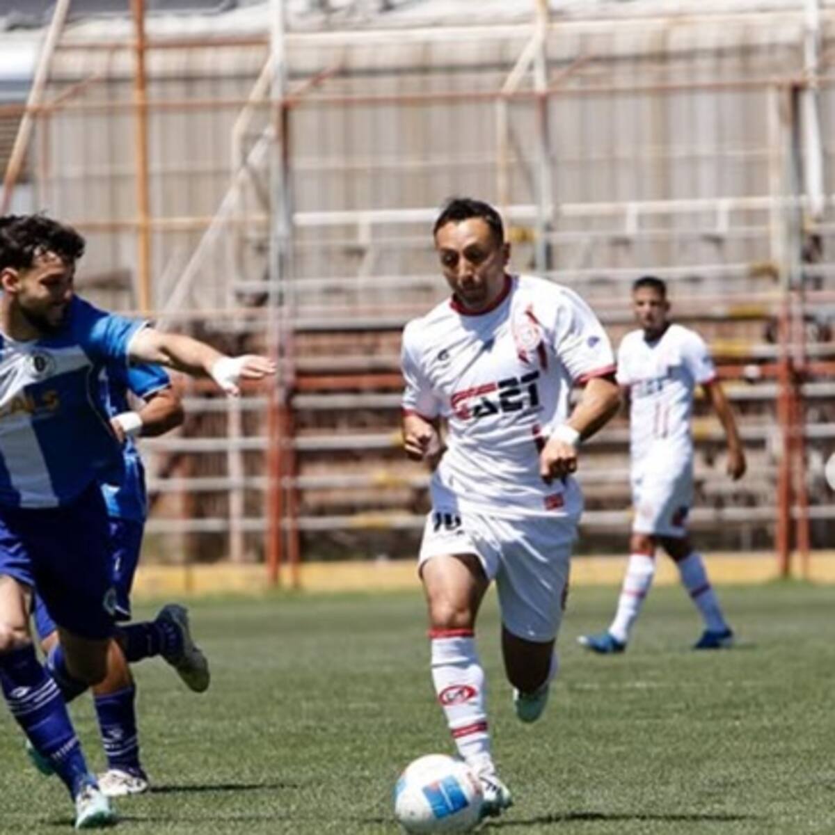 Nuevo despido sacude a la Primera B: exvolante asumirá el interinato del club