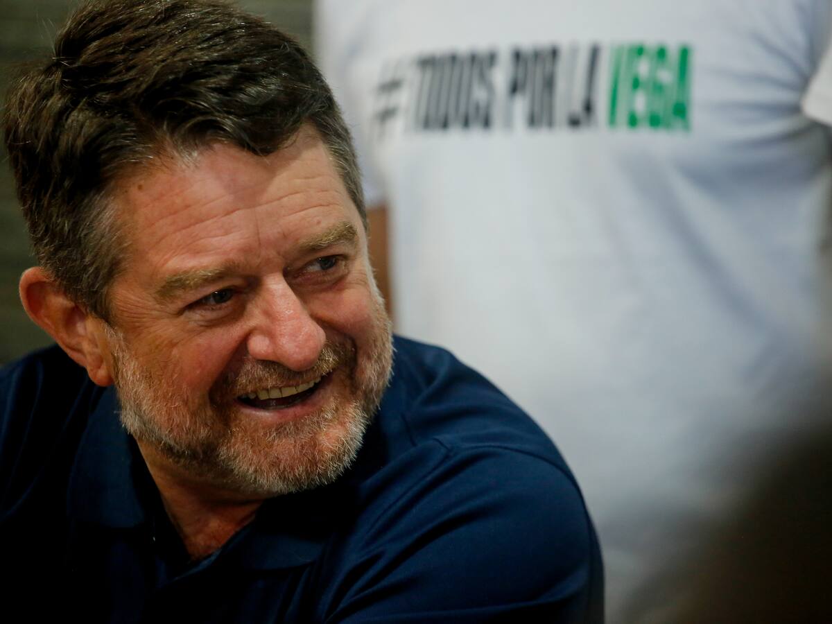 Servel archiva investigación contra Claudio Orrego y descarta irregularidades por asesoría de coaching
