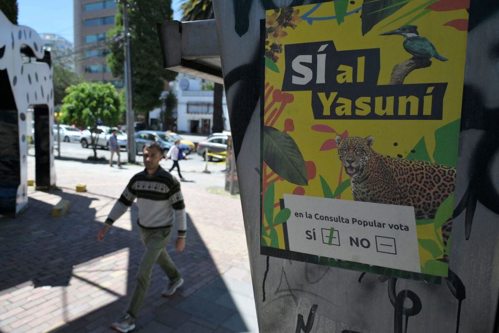 Cartel por la protección del Parque Nacional Yasuní en el plebiscito de Ecuador