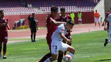 Santiago Wanderers derrotó a Deportes La Serena y consiguió su primera victoria en la temporada