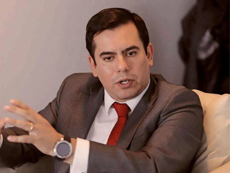 Ex superintendente de Salud explica la tabla de ajustes de precios que deberán aplicar la isapres