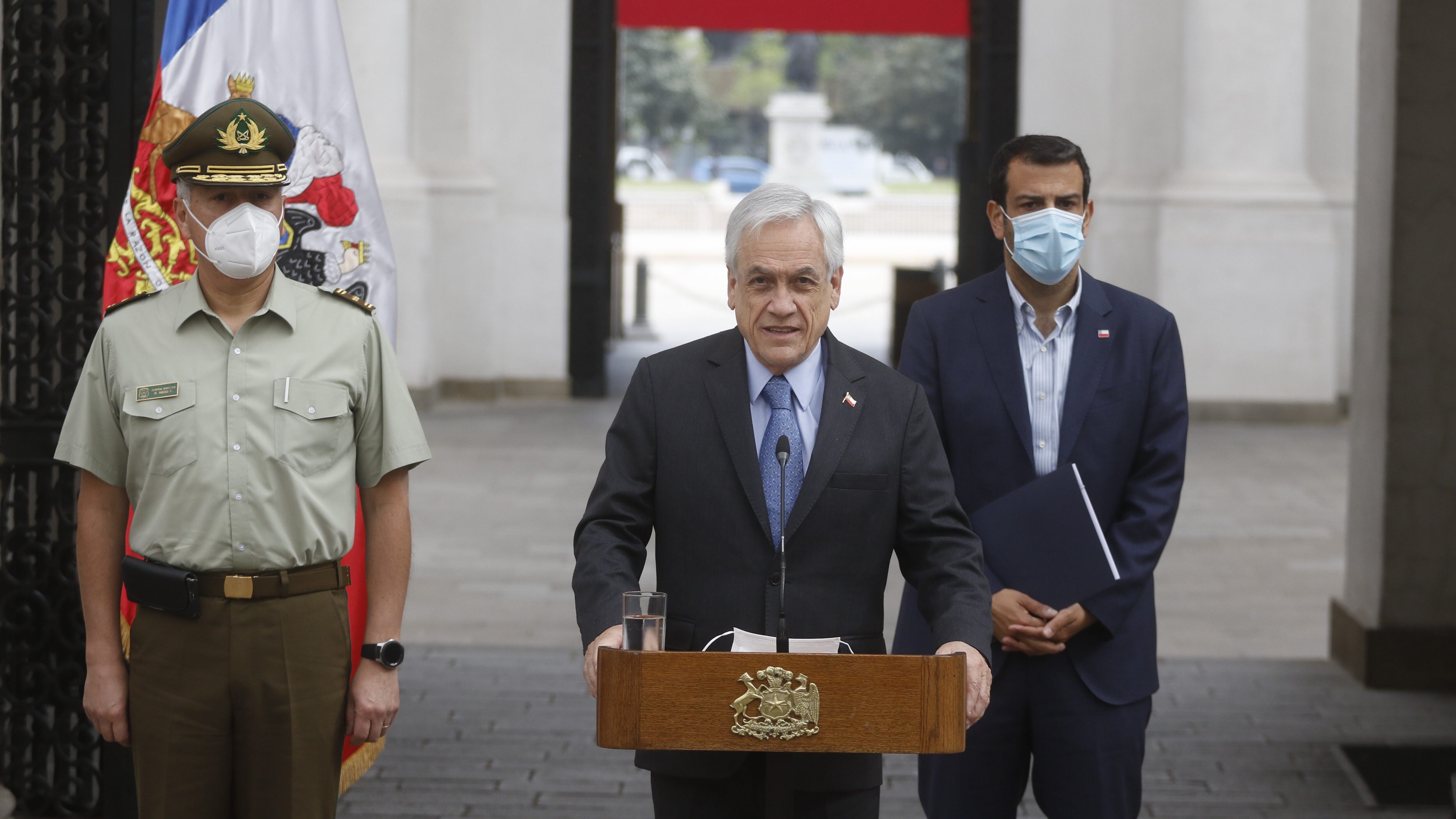 Gobierno confirmó la salida de Mario Rozas de Carabineros tras baleo a adolescentes en Talcahuano
