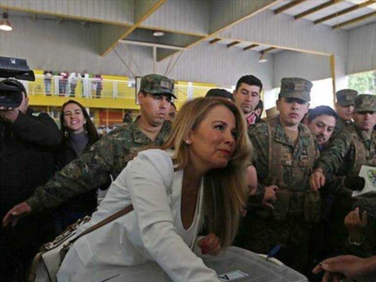 Así reaccionaron en redes sociales ante el eventual triunfo de Cathy Barriga en Maipú