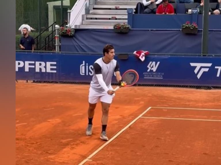Cristian Garin no se distrae con Benoit Paire y supera con éxito el debut en el Challenger de Valencia