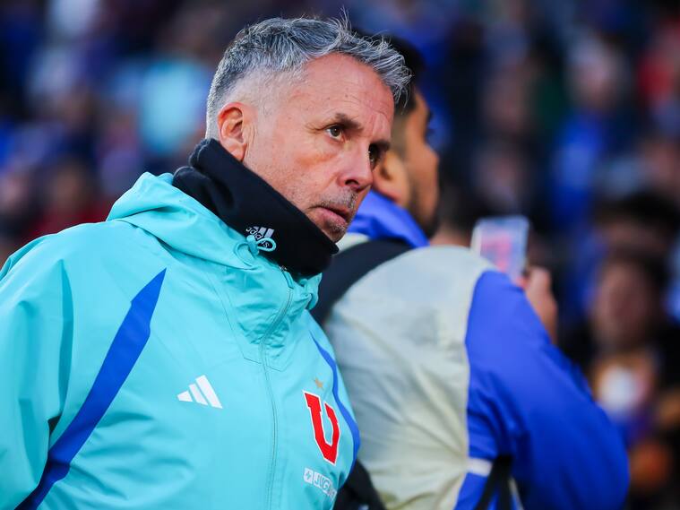Gustavo Álvarez, técnico de Universidad de Chile.