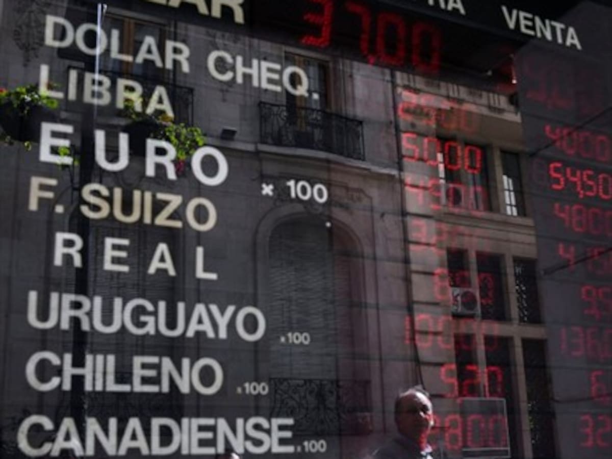 El BCRA de Argentina compra $60 millones de dólares para intentar frenar la devaluación