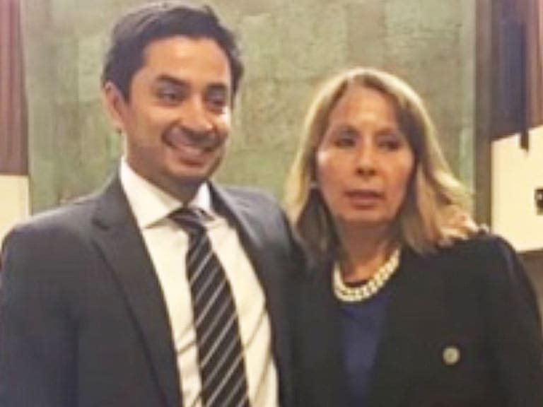 «Me decían pollerudo»: Álvaro Carter revela que vivió hasta los 42 años con su mamá