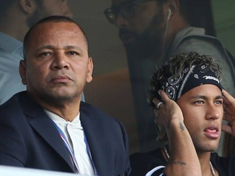 Rumorean sobre romance secreto del padre de Neymar con exchica Playboy