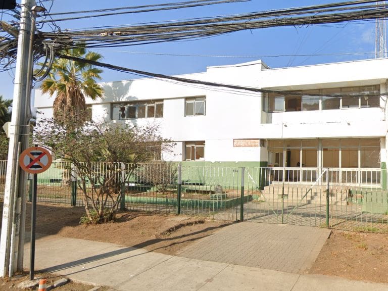 ¿Delincuentes se tomaron comisaría abandonada en Quillota? Autoridades civiles y de Carabineros explican situación de recinto que genera preocupación